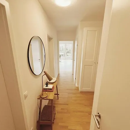 Cozy Getaway Klagenfurt Apartment *